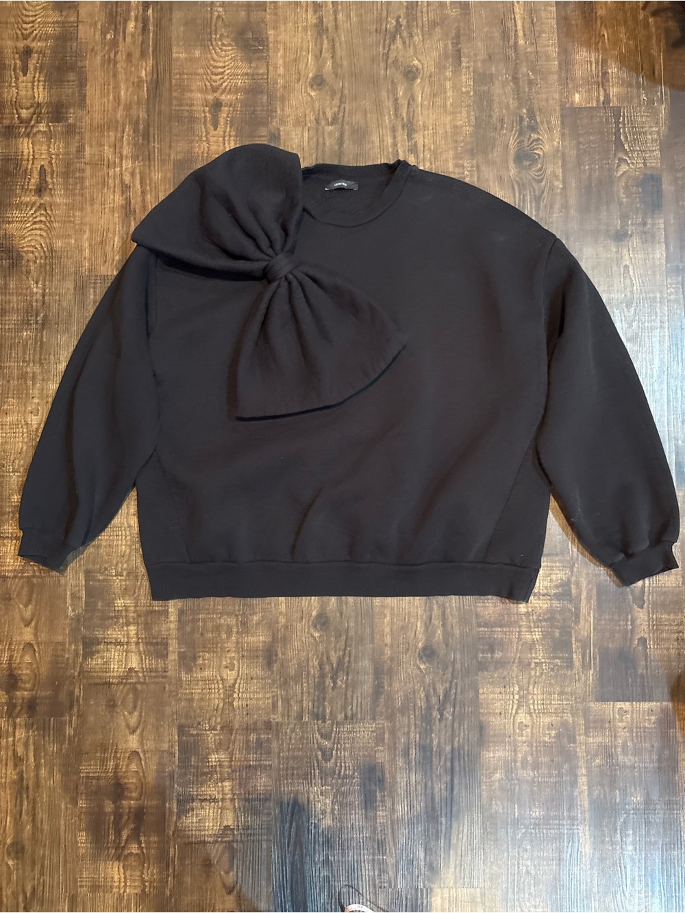Lumina Black Bow-Accent Women's Sweatshirt
